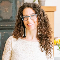 Dr. Erika Siegel